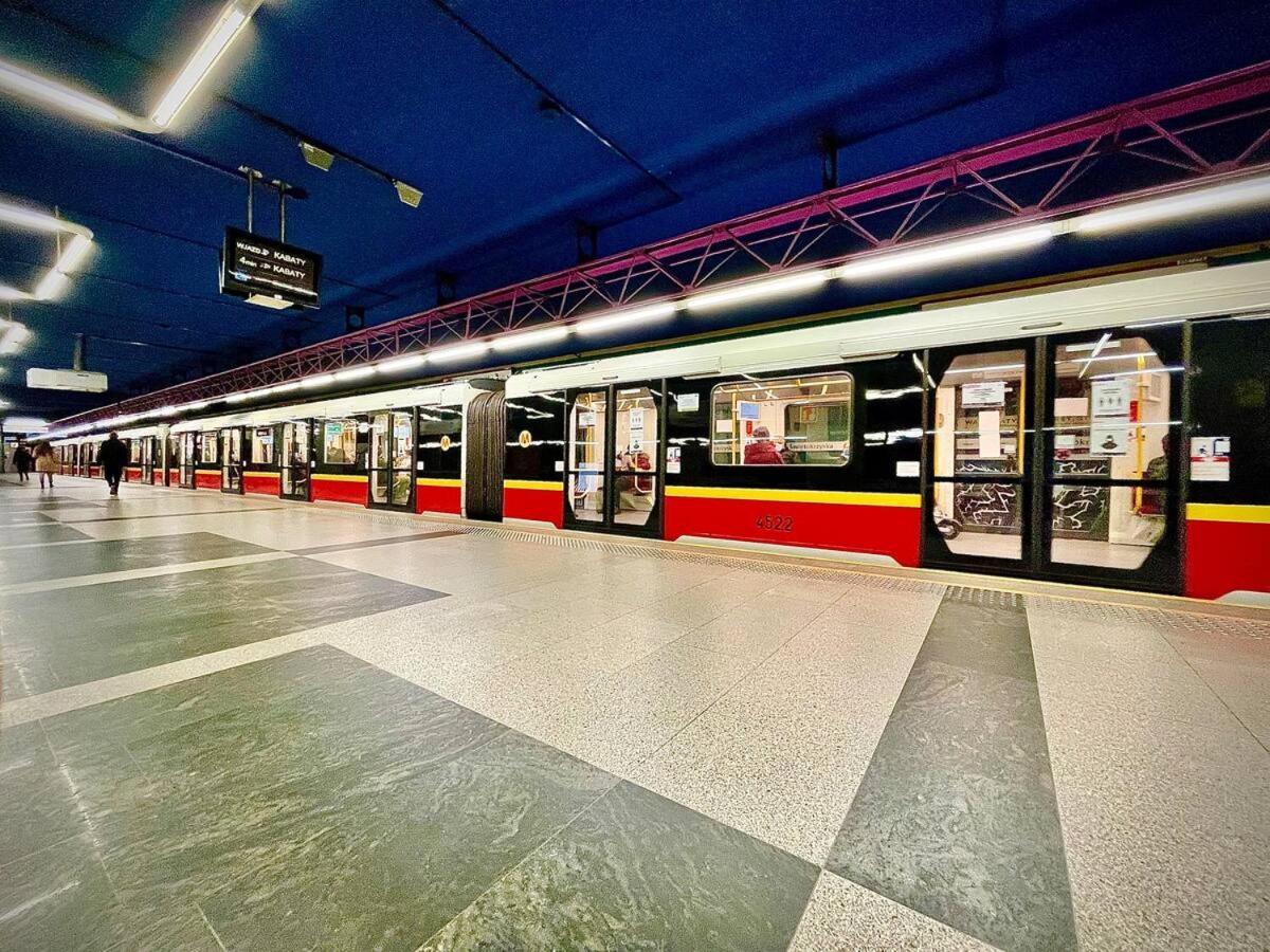 Sun Clima/Ac Metro X2 Fast Wifi 500 Mbs 70'Tv Netflix Appletv Hbo Lejlighed Warszawa Eksteriør billede